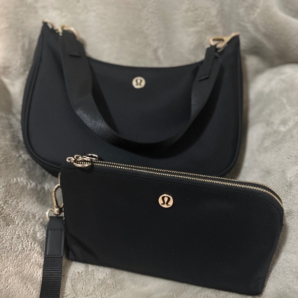 Lululemon Handbag and Wrislet - Picture 1 of 6